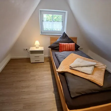 Ornela-eggolsheim 4 Raeume 120 Qm Auf Zwei Etagen *
